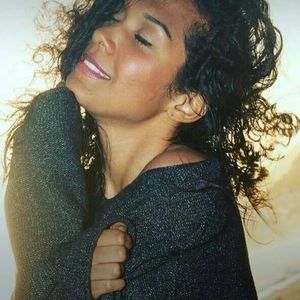 Meet your Posher, Alexandra